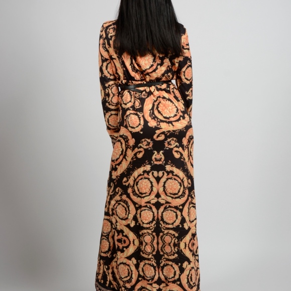 Black and Gold Maxi Dress - Picture 4 of 6